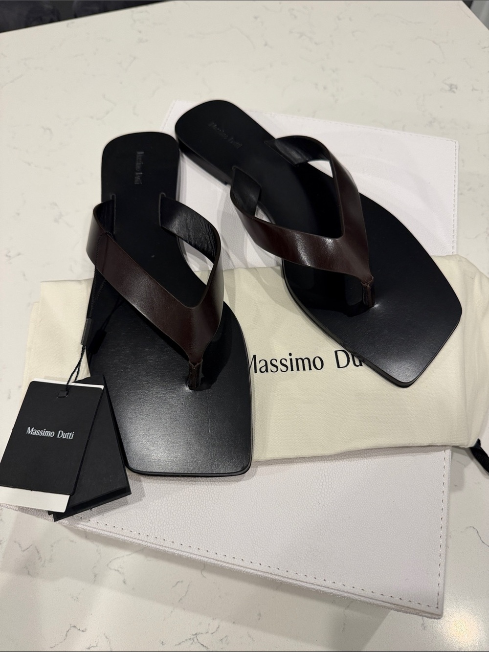 Massimo Dutti Women's Black Footbed Brown Leather Strap Square-Toe Flip Flops
